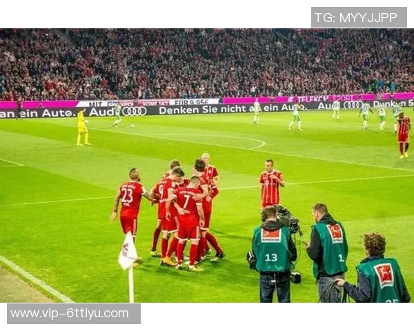 慕尼黑1860极端球迷在拜仁训练场附近涂鸦引发关注与争议