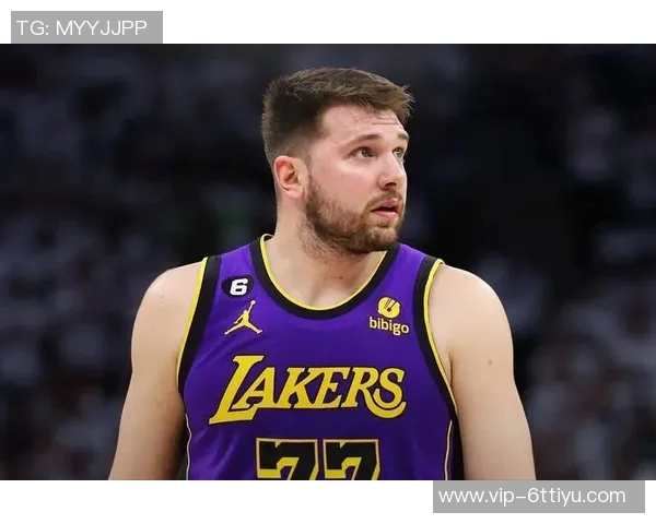 东契奇首节表现轻松自如7投4中斩获13分2板3助1断1帽展现全能实力